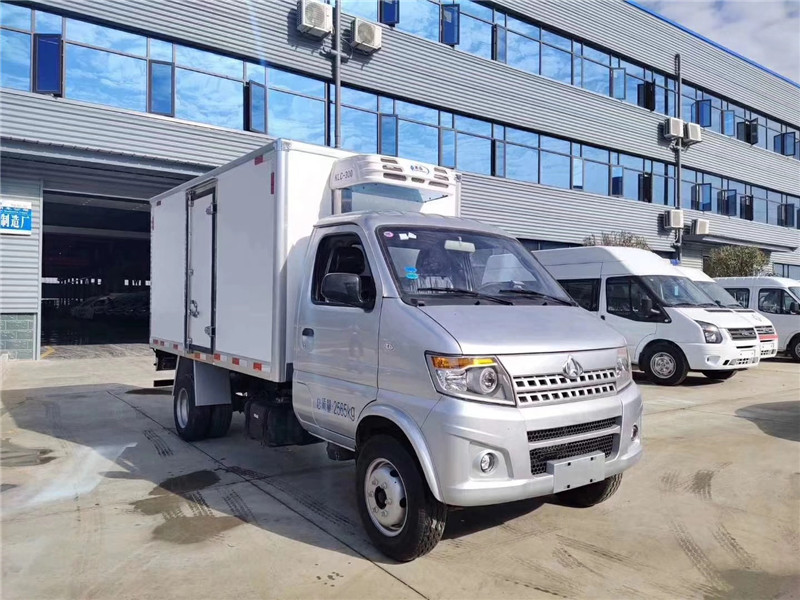 國(guó)六 長(zhǎng)安神騏T20冷藏車(chē)